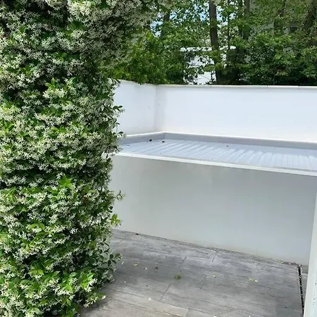 Maison Moderne, 4 Chambres, Climatisee, Piscine *