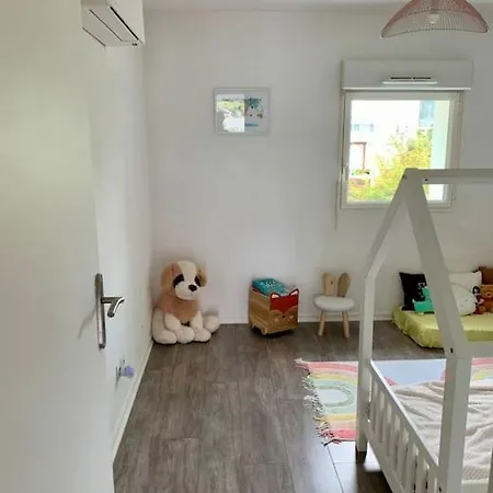 Nyaraló Maison Moderne, 4 Chambres, Climatisee, Piscine Bayonne